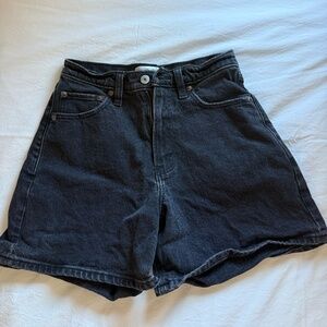 Black A & F shorts
